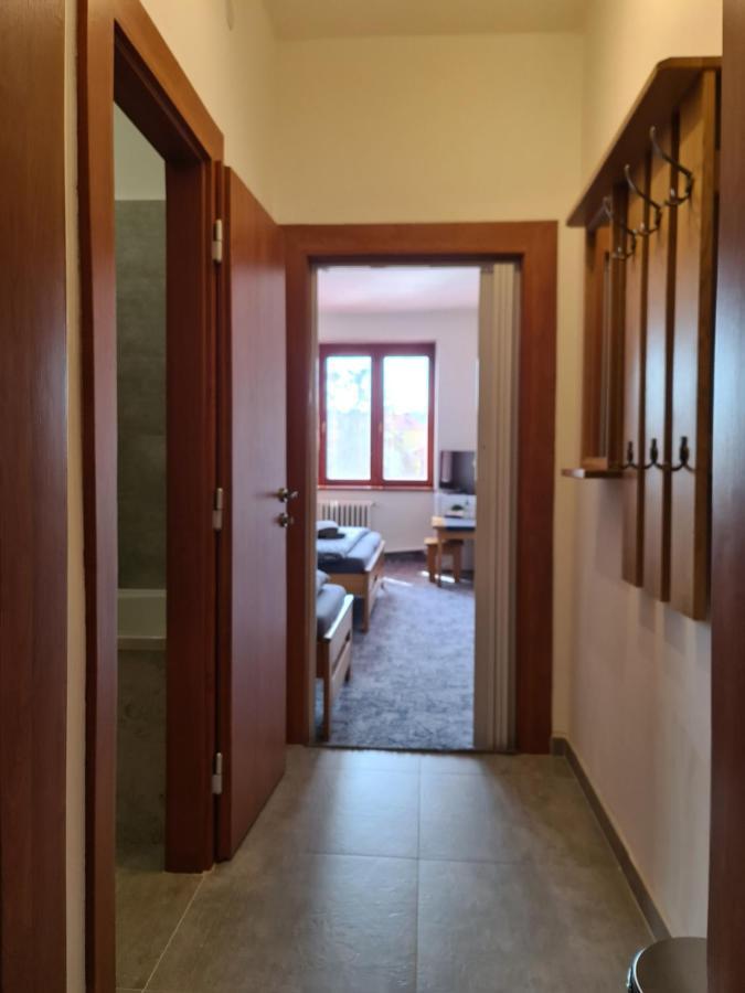 Hotel Koruna Rožnov pod Radhoštěm Eksteriør billede