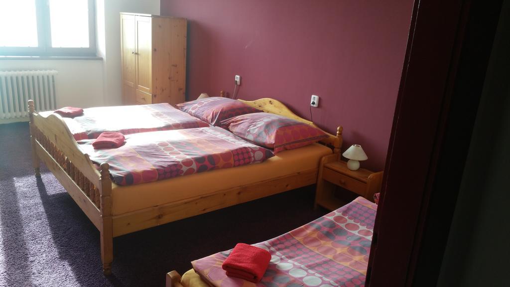 Hotel Koruna Rožnov pod Radhoštěm Værelse billede
