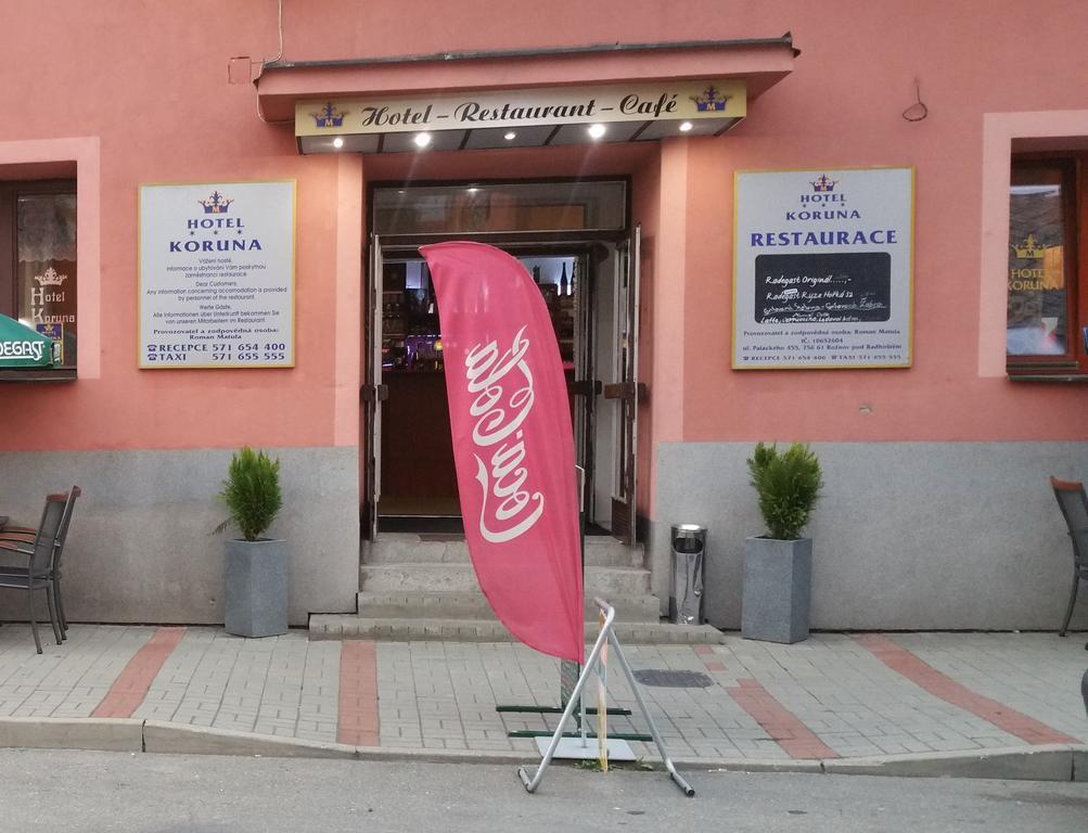 Hotel Koruna Rožnov pod Radhoštěm Eksteriør billede