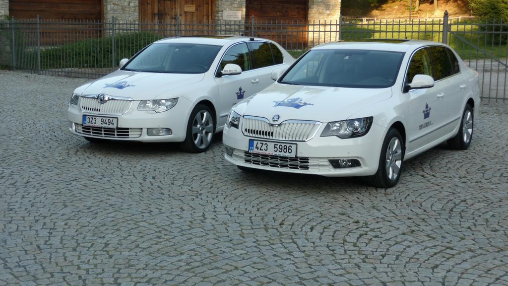Hotel Koruna Rožnov pod Radhoštěm Eksteriør billede