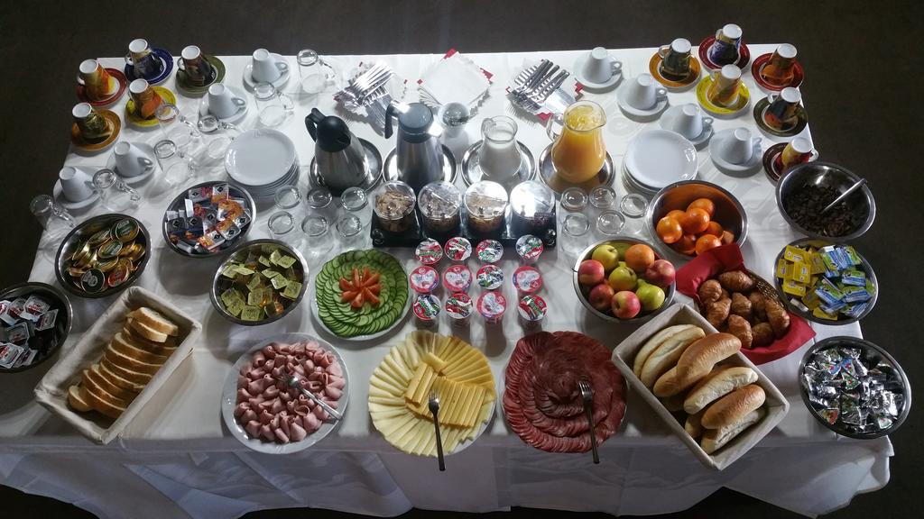 Hotel Koruna Rožnov pod Radhoštěm Eksteriør billede