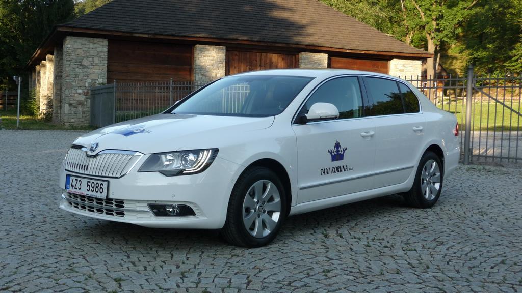 Hotel Koruna Rožnov pod Radhoštěm Eksteriør billede